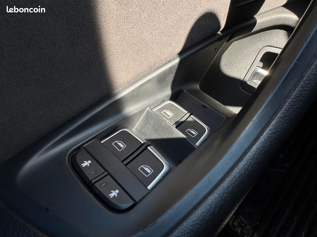 Audi A6 Avant Quattro 3.0 V6 TDI 272 AVUS S Tronic (image 12)