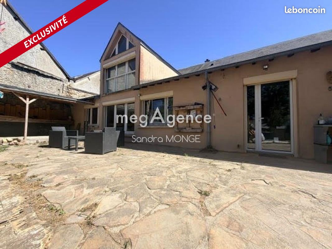 Maison 6 pièces 185 m² · à Auneau-Bleury-Saint-Symphorien · 185 m² · 297 000 €