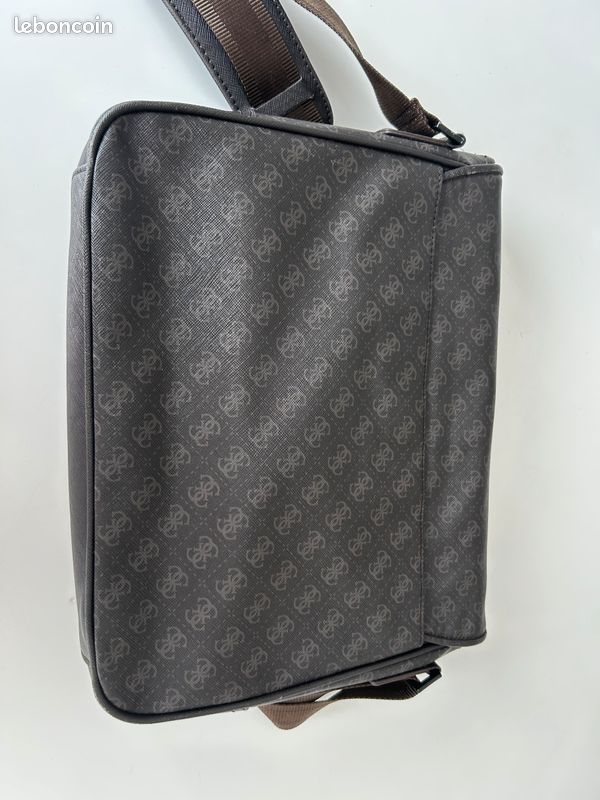Sac Guess en cuir homme (image 5)