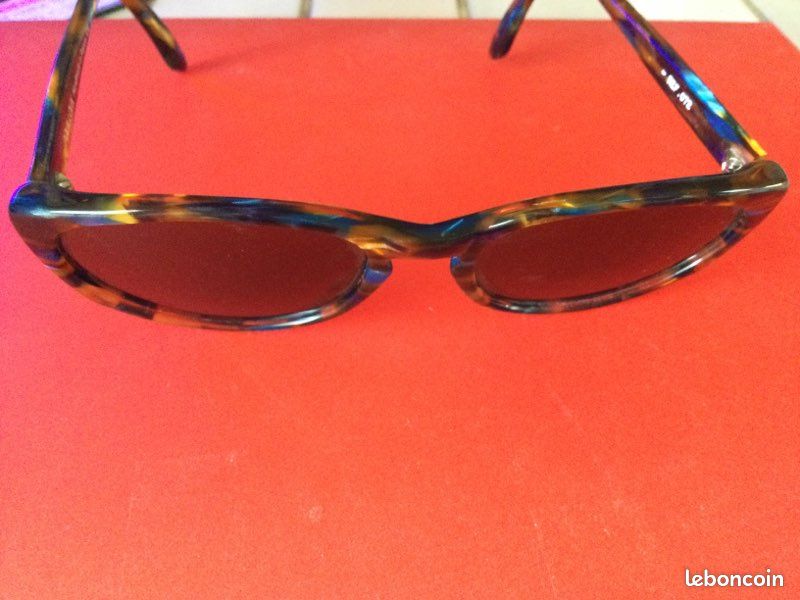 À vendre joli paire de lunettes R vuarnet Peu servi (image 2)