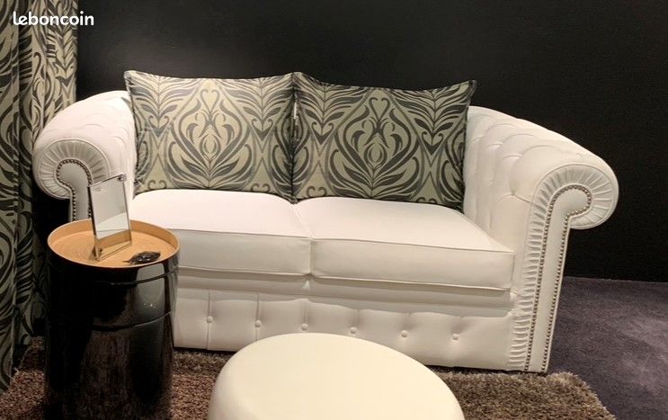 Canapé en cuir blanc Chesterfield (image 3)