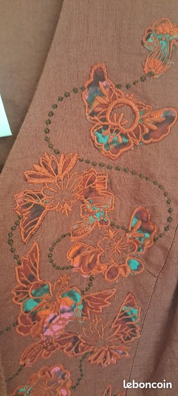 Gilet lin brodé femme (image 2)