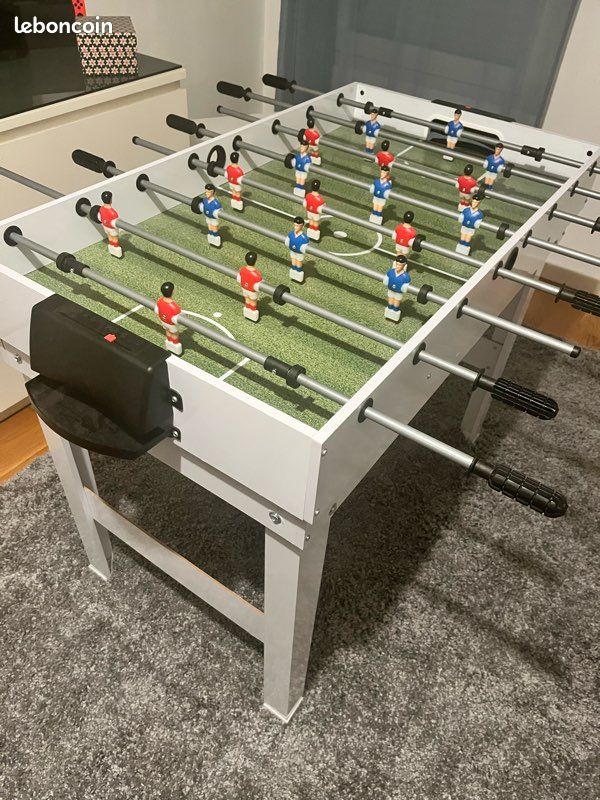 Table de jeux enfants (image 1)