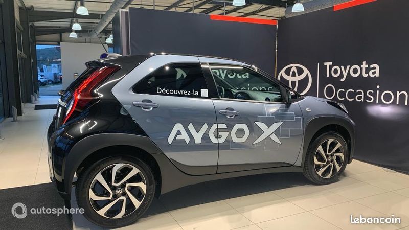 Toyota Aygo X 1.0 VVT-i 72ch Design S-CVT MY24 (image 4)
