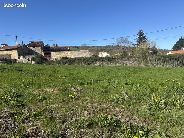 Terrain 1088 m² Prompsat