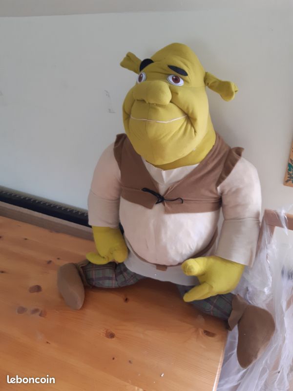 Grande peluche shrek (image 1)