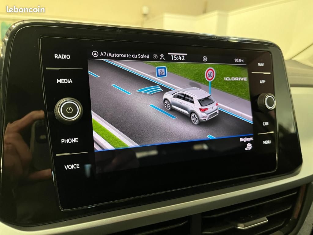 VOLKSWAGEN T-ROC TSI 110 Life - Digital Cockpit Pro - Extension garantie 3 ans (image 16)