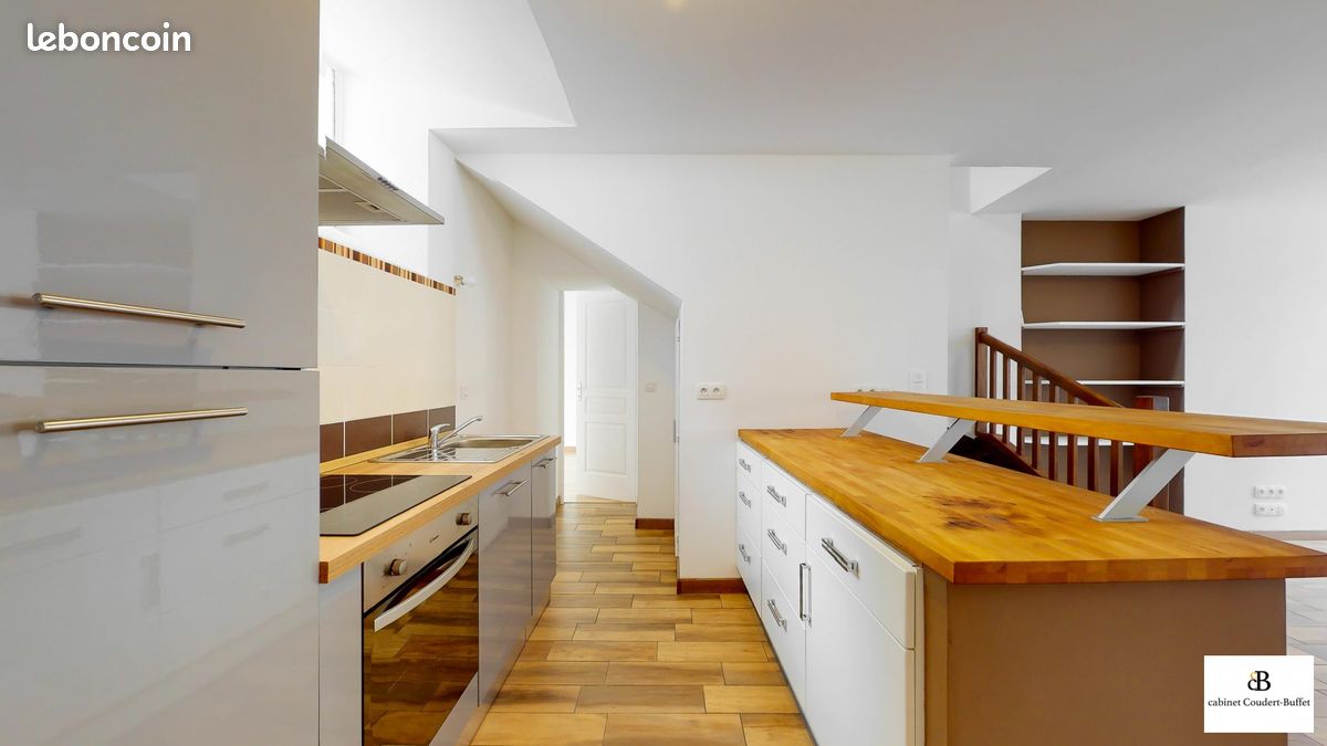 Appartement 6 pièces 120 m² · à Cosne-Cours-sur-Loire · 120 m² · 780 €/mois