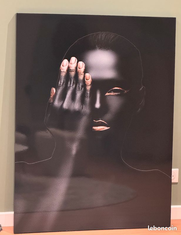 Tableau femme noire avec relief (image 1)