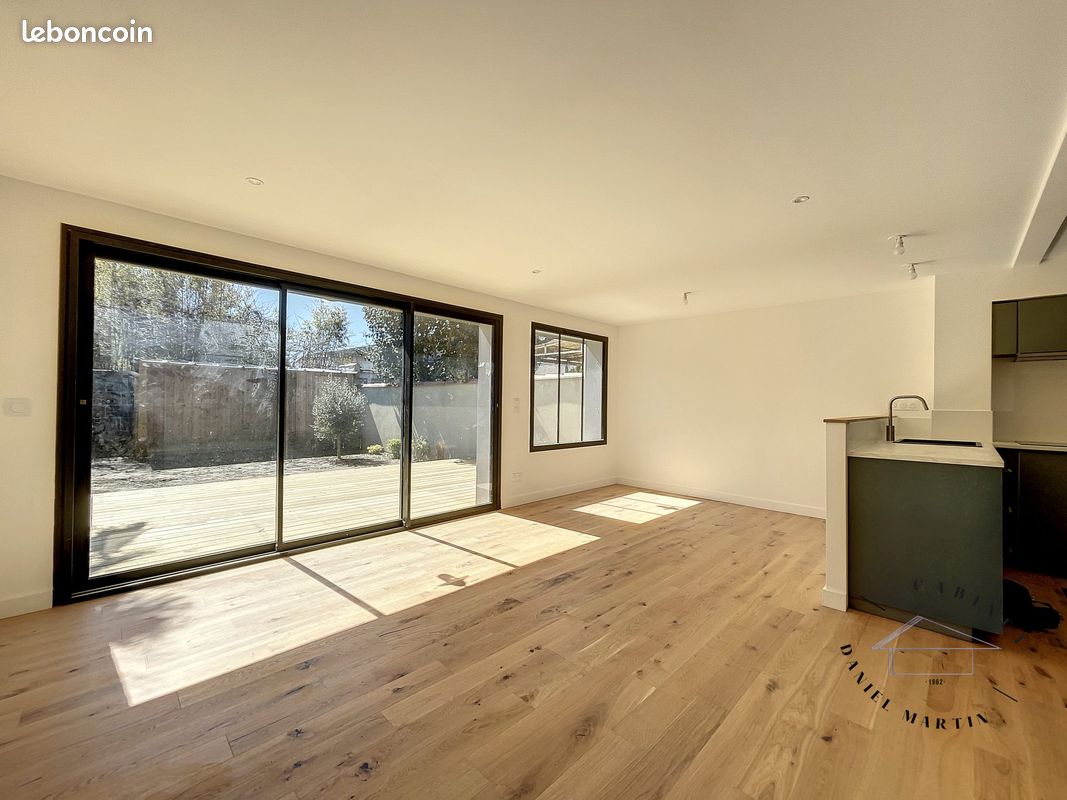 Maison 4 pièces 107 m² · à Bègles · 107 m² · 2 485 €