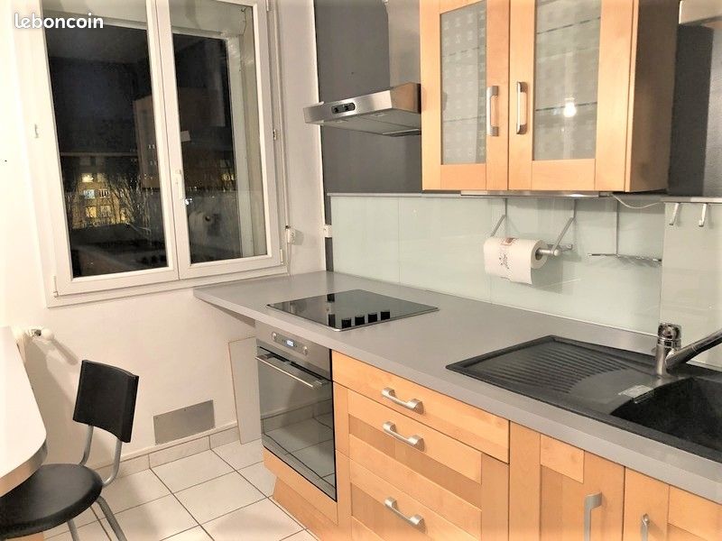 Appartement 4 pièces 70 m² · à Charleville-Mézières · 70 m² · 700 €