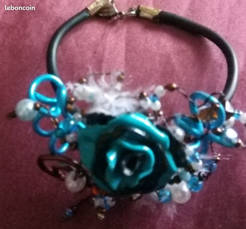 Bracelet (image 2)