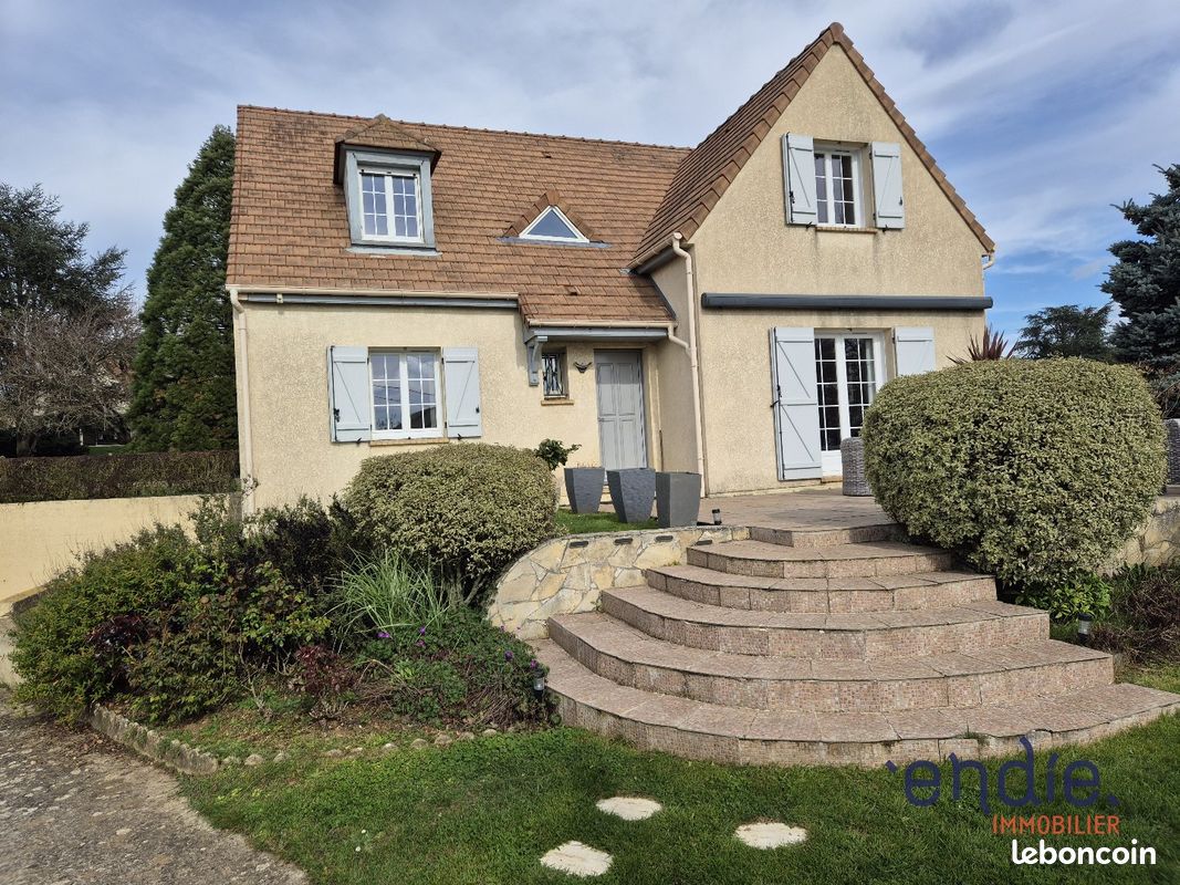 Maison 6 pièces 128 m² · à Dammartin-en-Serve · 128 m² · 382 000 €