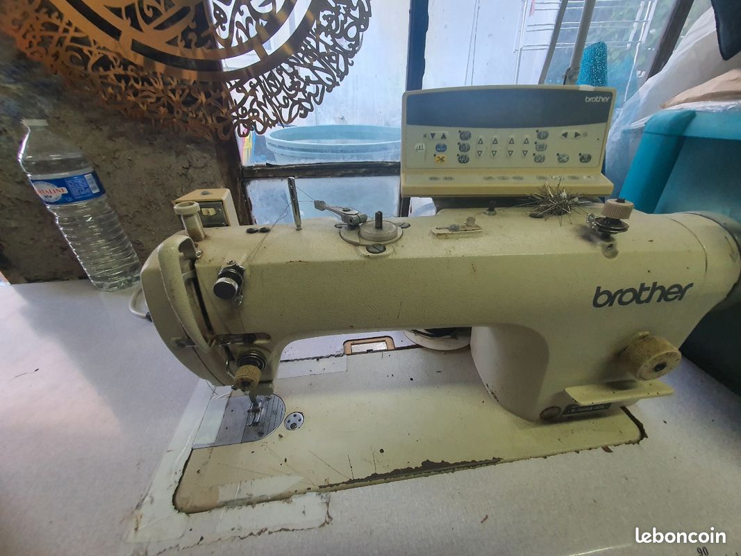Machine à coudre industrielle Brother S-7200A-405 – 800 (image 2)