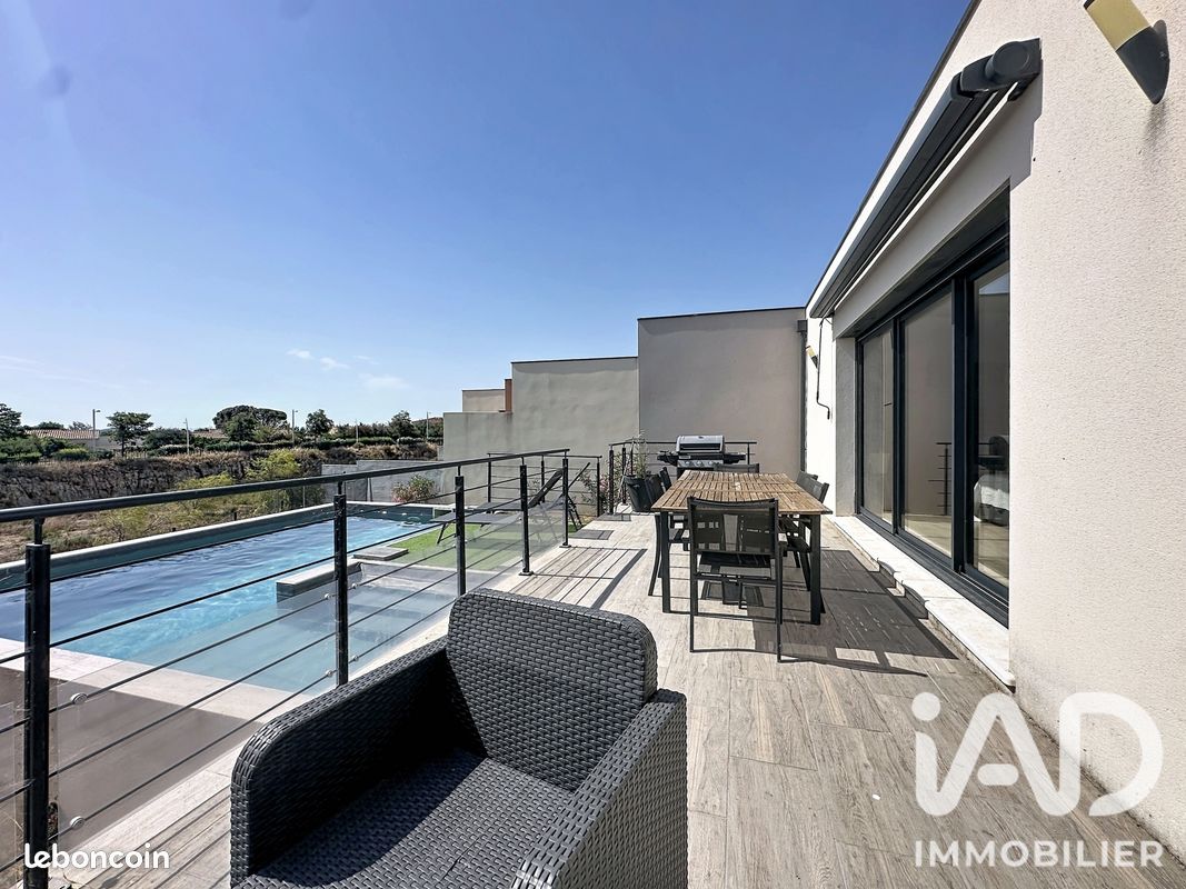 Maison 5 pièces 121 m² · à Rochefort-du-Gard · 121 m² · 420 000 €
