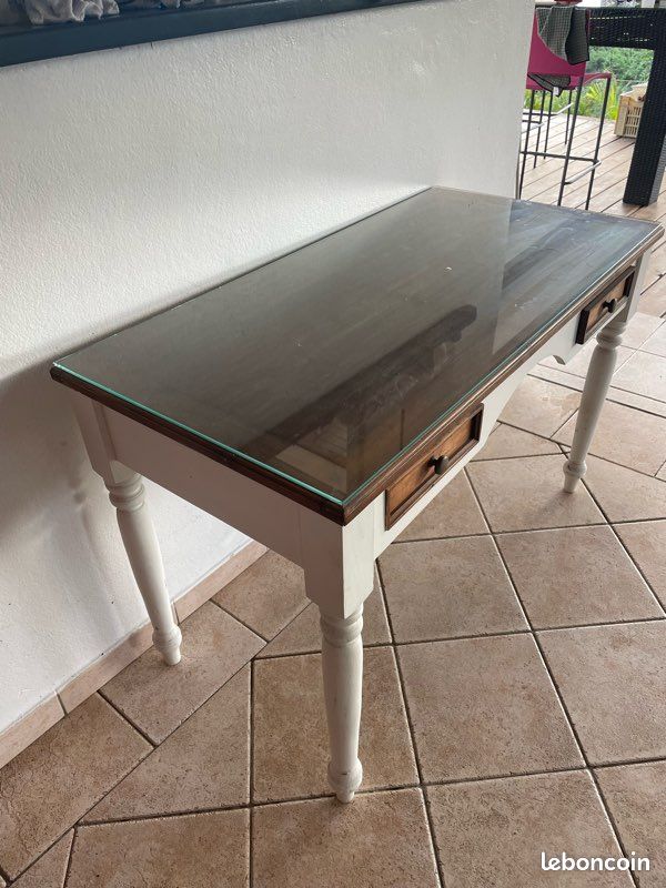 Bureau (image 4)
