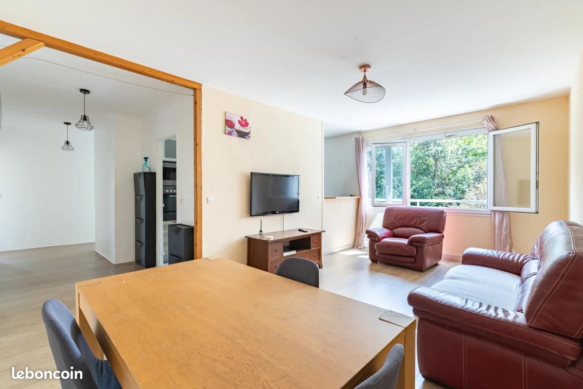 Appartement 4 pièces 79 m² · à Trappes · 79 m² · 159 000 €