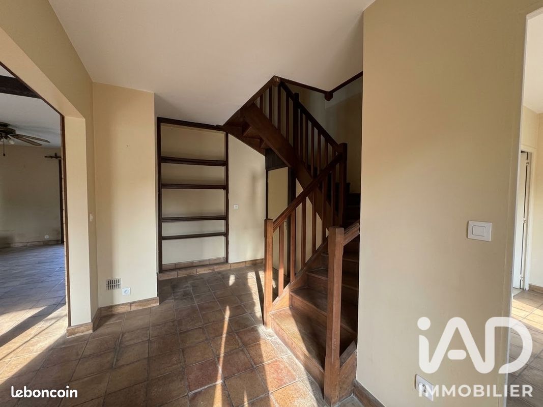 Maison 6 pièces 136 m² (image 2)