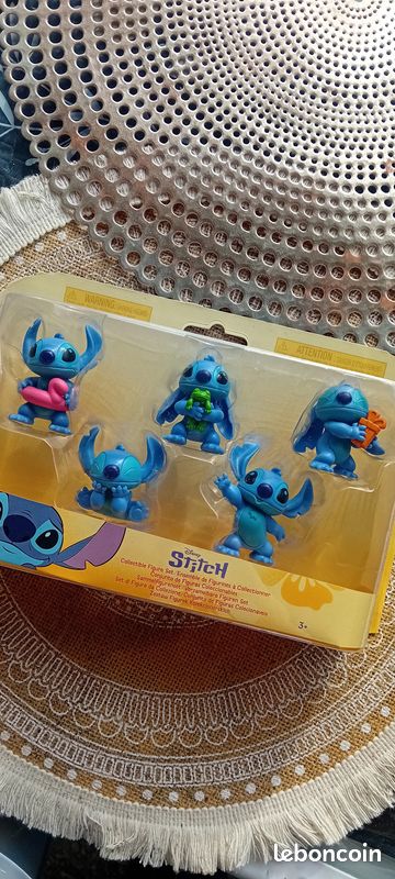 Coffret figurines stitch neuves envoi à 99cts (image 2)
