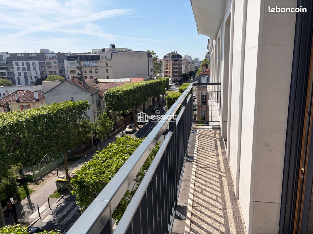 Appartement 3 pièces 76 m² · à La Garenne-Colombes · 76 m² · 2 057 €