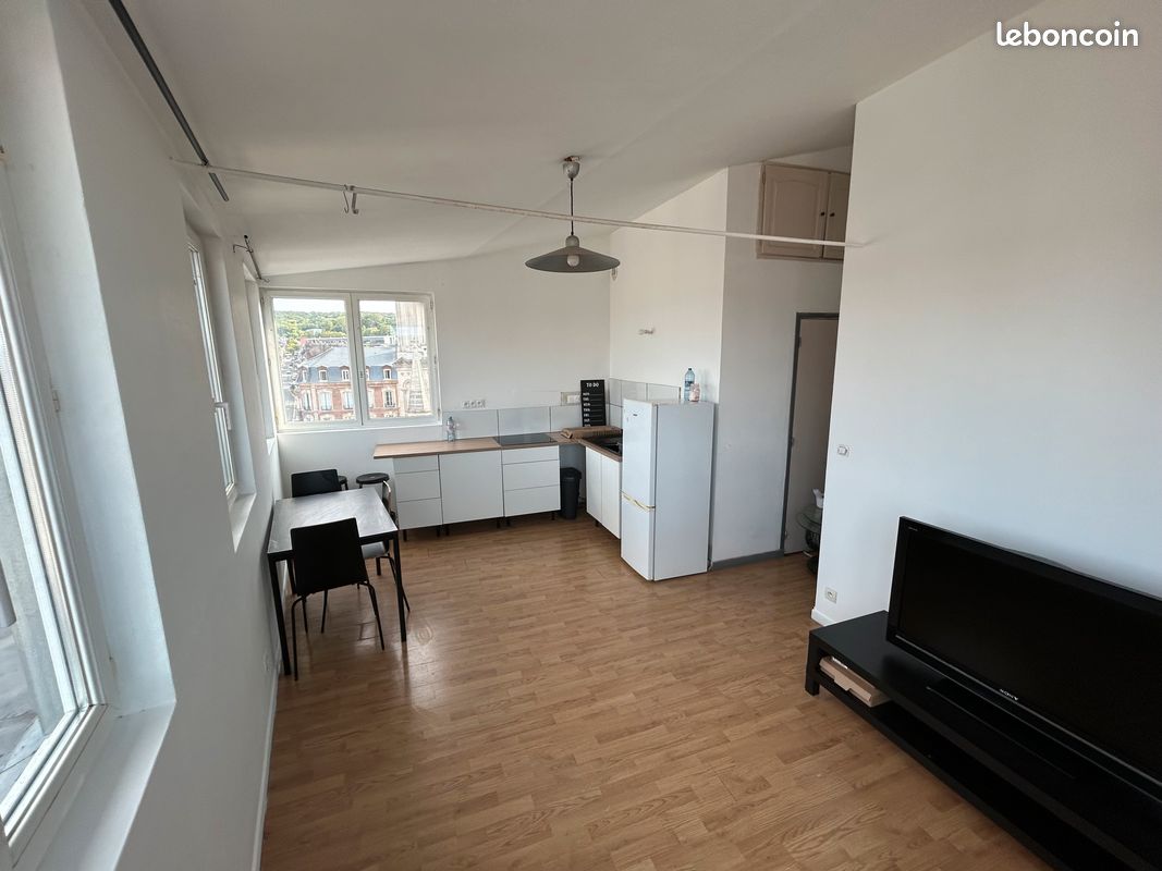 Appartement 3 pièces 49 m² · à Elbeuf · 49 m² · 600 €