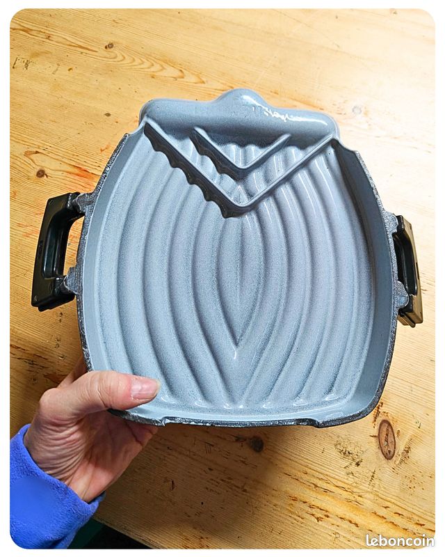 Grand Plat à Gratin Le Creuset émaillé Vintage – Design Raymond Loewy