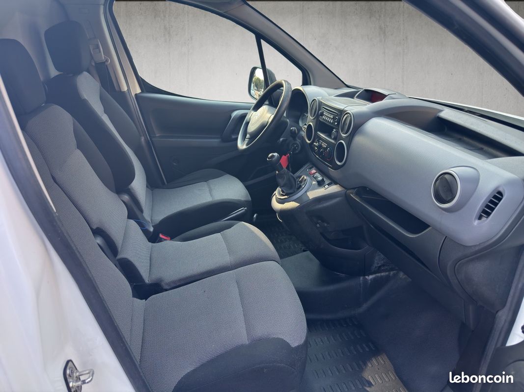 Citroen berlingo fourgon m bluehdi 100 confort (image 16)