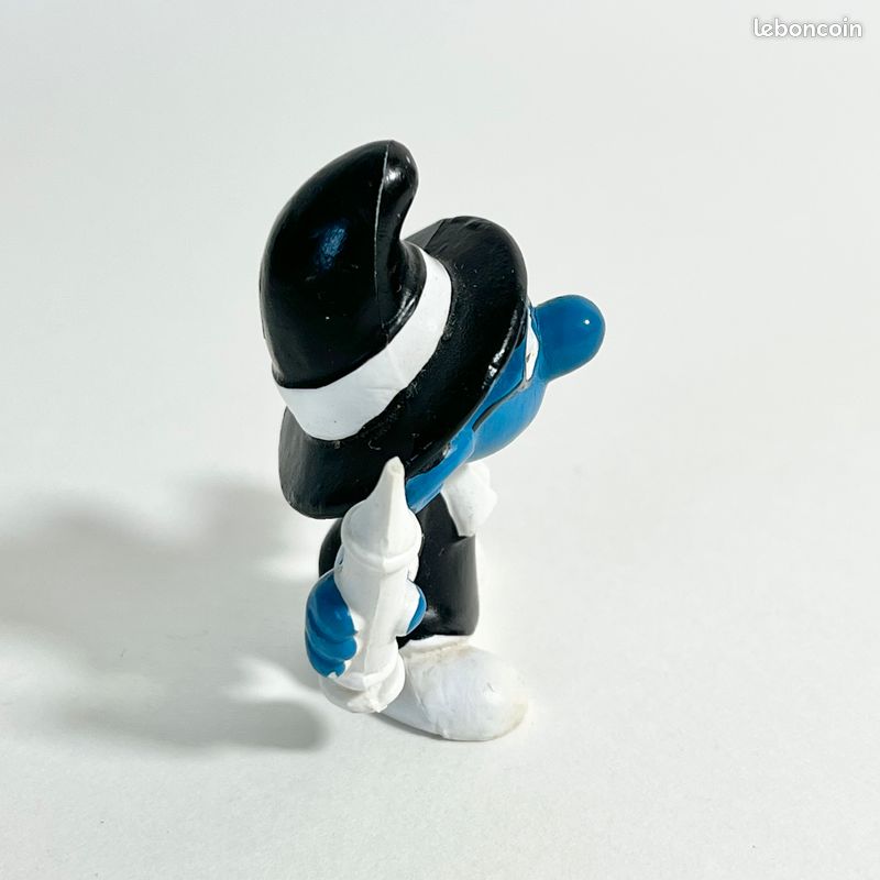 Figurine Ancienne Schtroumpf N°121 En PVC - Occasion, Bon état, Collection