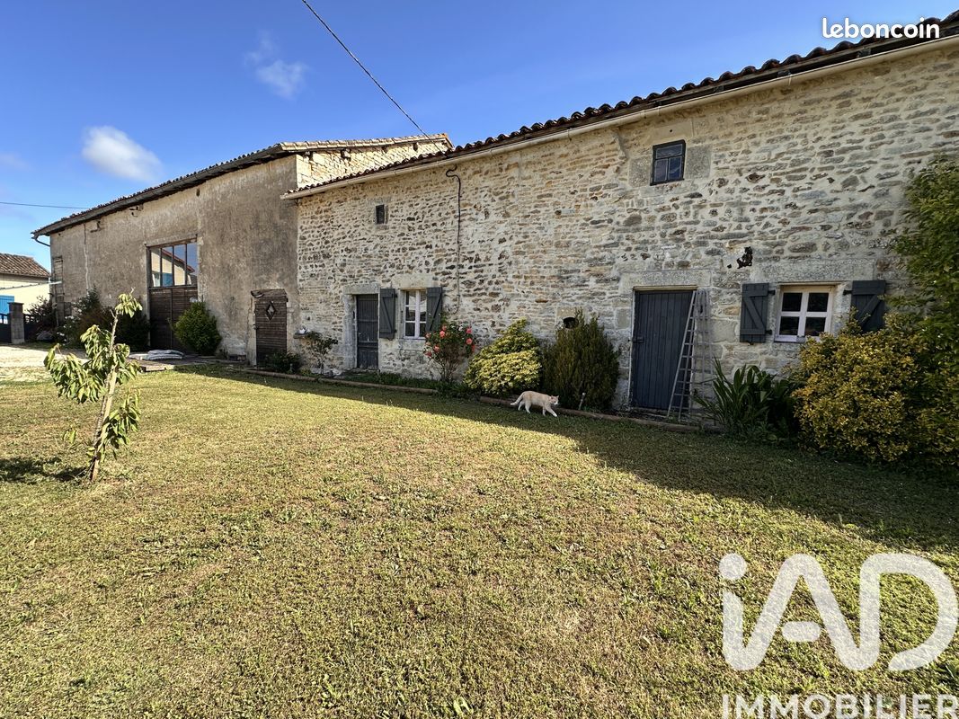 Maison 5 pièces 163 m² · à Sauzé-Entre-Bois · 163 m² · 261 000 €
