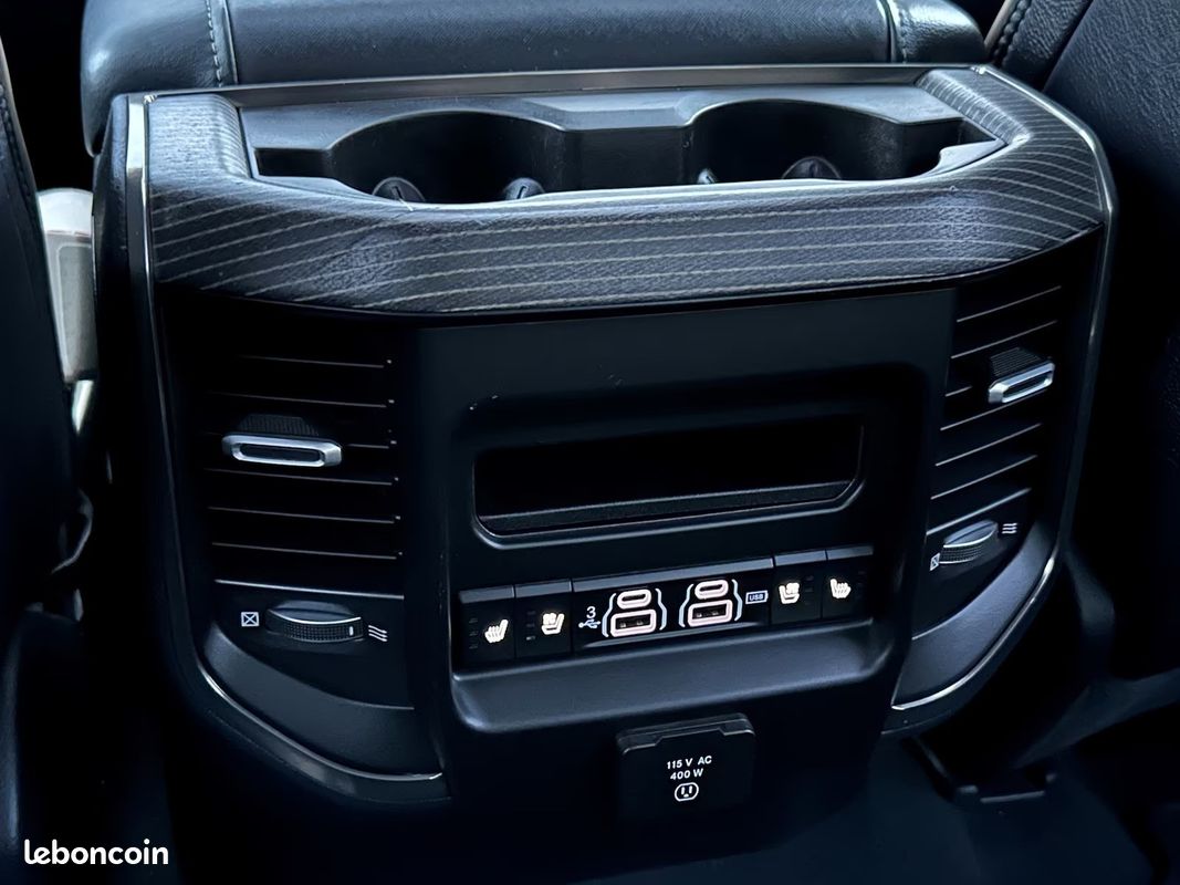 Dodge RAM 1500 Limited 5.7 HEMI eTorque 401 ch 4x4 – Pano – Harman Kardon – 360° – E-Step (image 12)