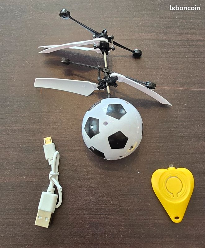 Boule Volante Lumineuse, Jouet Volant Flying Spinner Balle Qui Vole Helicopter Avion Télécommandé Drone Enfant Jeux Extérieur Intéri - Jeux - Jouets