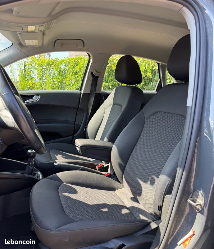 AUDI A1 Sportback S-line 95ch (image 5)