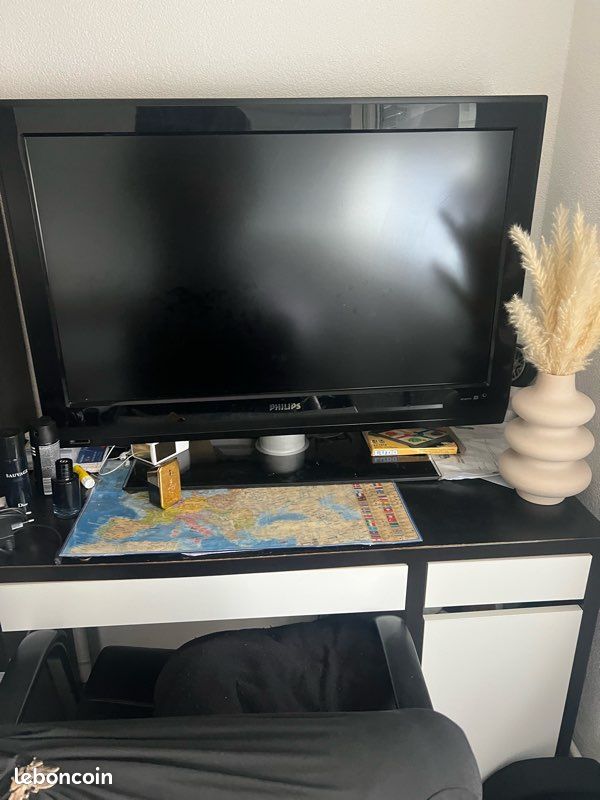 Télévision Philips 80-cm (image 2)