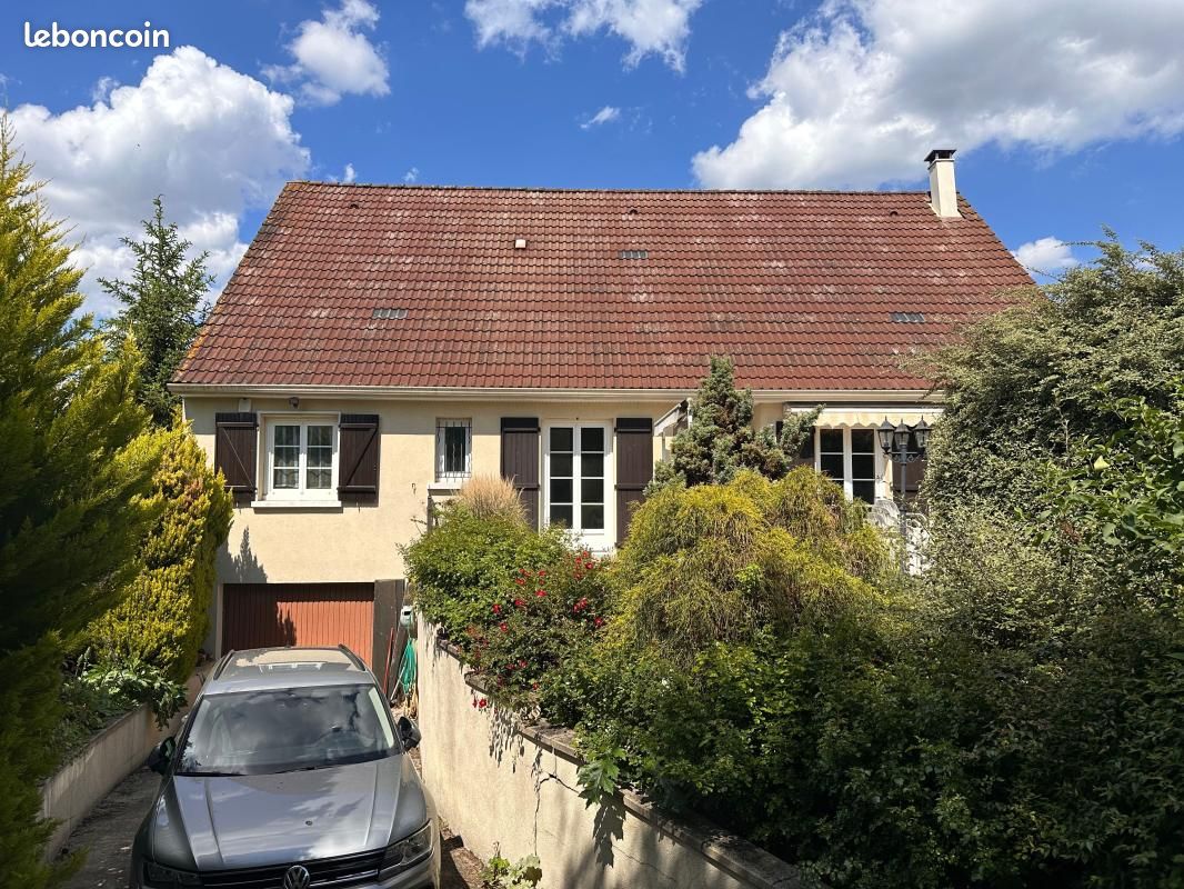 Maison 5 pièces 165 m² · à Saint-Germain-lès-Arpajon · 165 m² · 385 000 €