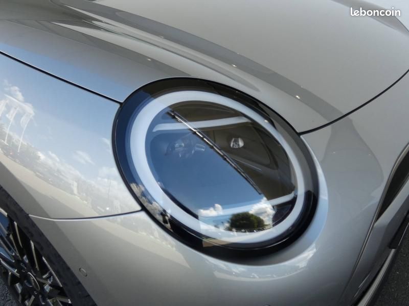 Mini Cooper 3 Portes SE 218ch Favoured (image 13)