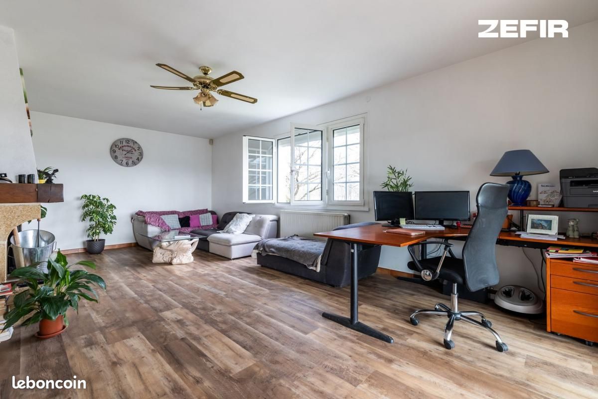 Maison 8 pièces 130 m² - Les Églisottes-et-Chalaures 33230 (image principale 3)