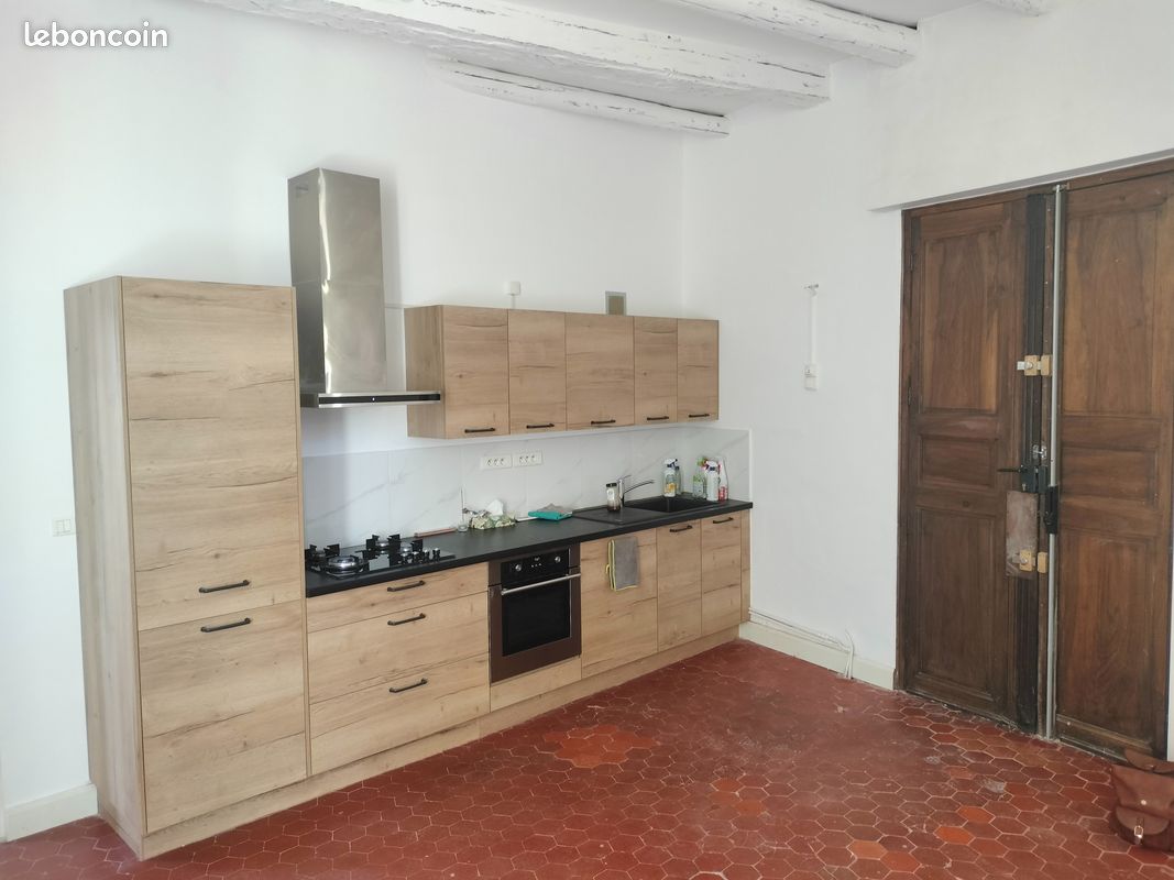 Appartement 2 pièces 51 m² · à Apt · 51 m² · 656 €