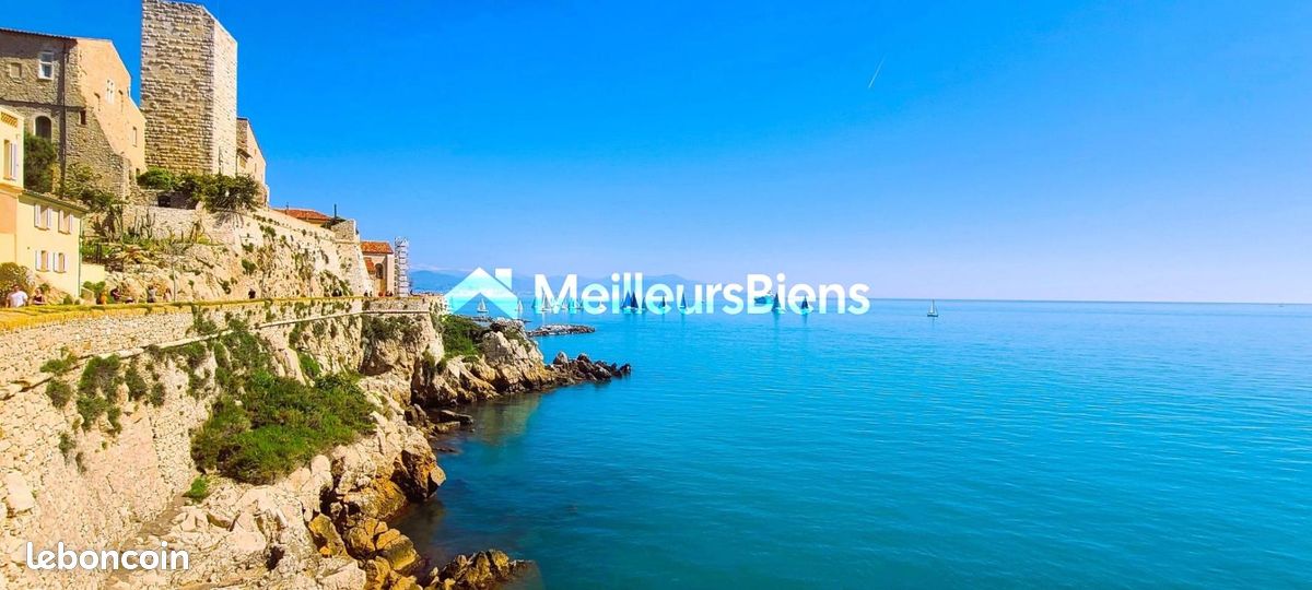 Appartement 3 pièces 80 m² · à Antibes · 80 m² · 3 000 €/mois