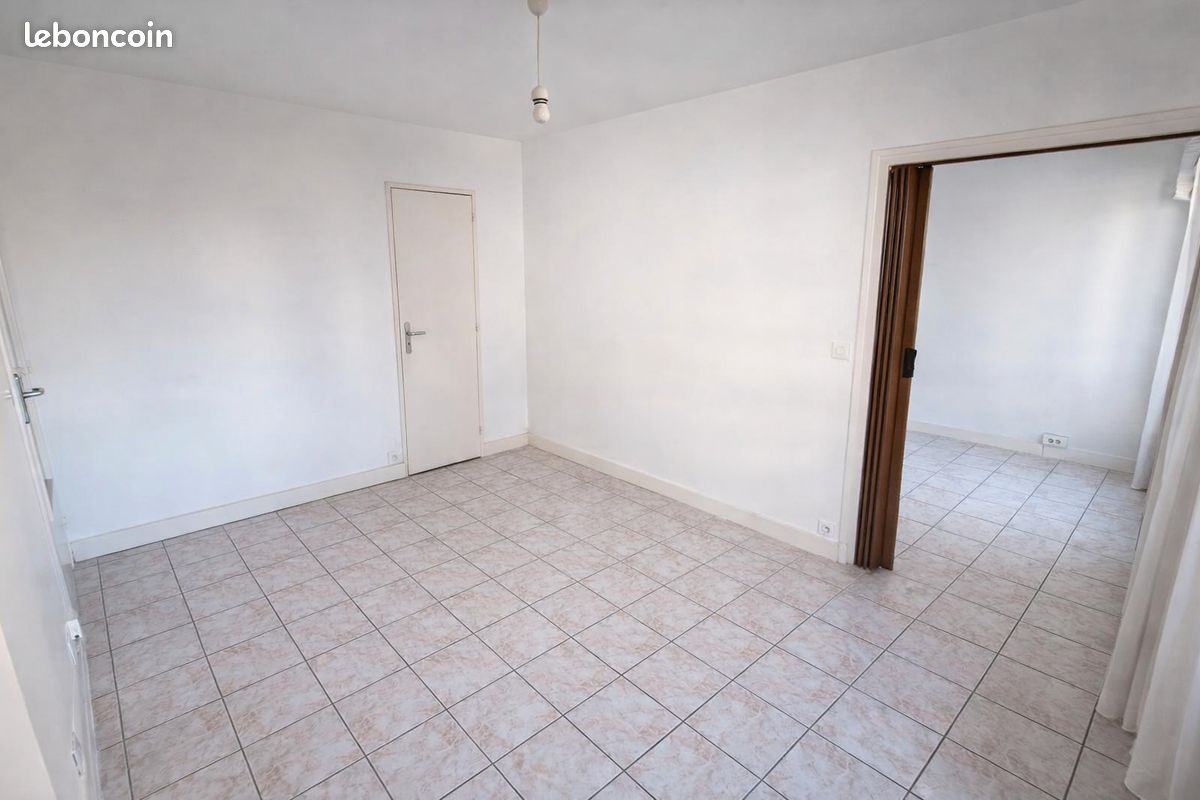 Appartement 2 pièces 39 m² · à Saint-Maur-des-Fossés · 39 m² · 890 €/mois