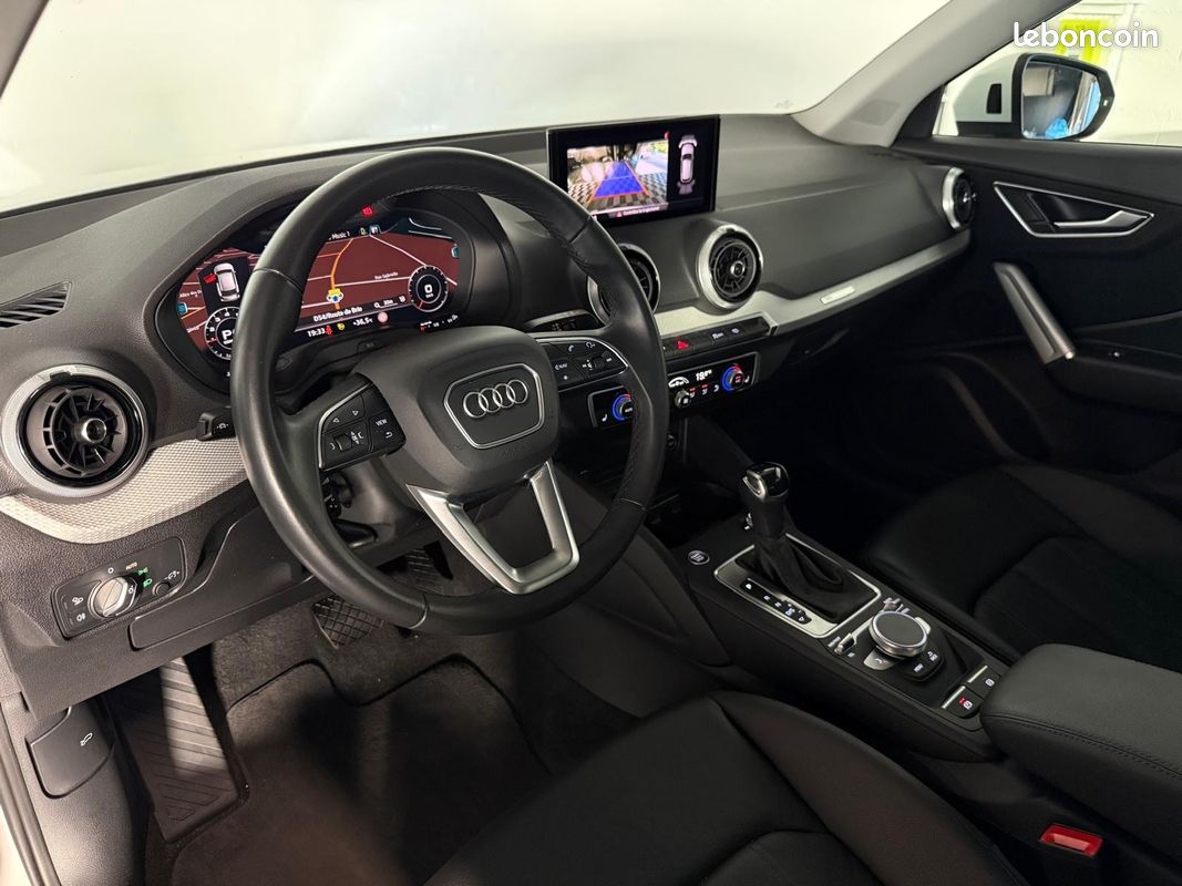 AUDI Q2 35 TFSI S line CARPLAY / CAMÉRA / ANGL. MORT ... (image 4)