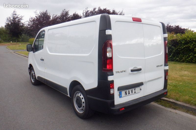 Renault TRAFIC III FG L1H1 3T 2.0 BLUE DCI 130CH ADVANCE -24 (image 4)