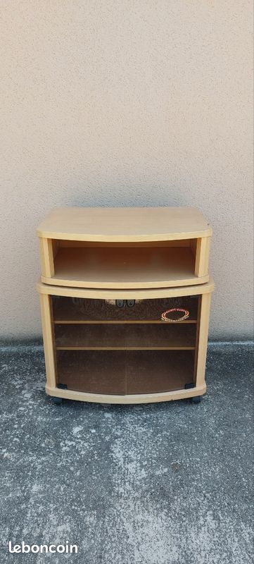 Vends meuble TV en bois clair, en très bon état (image 1)