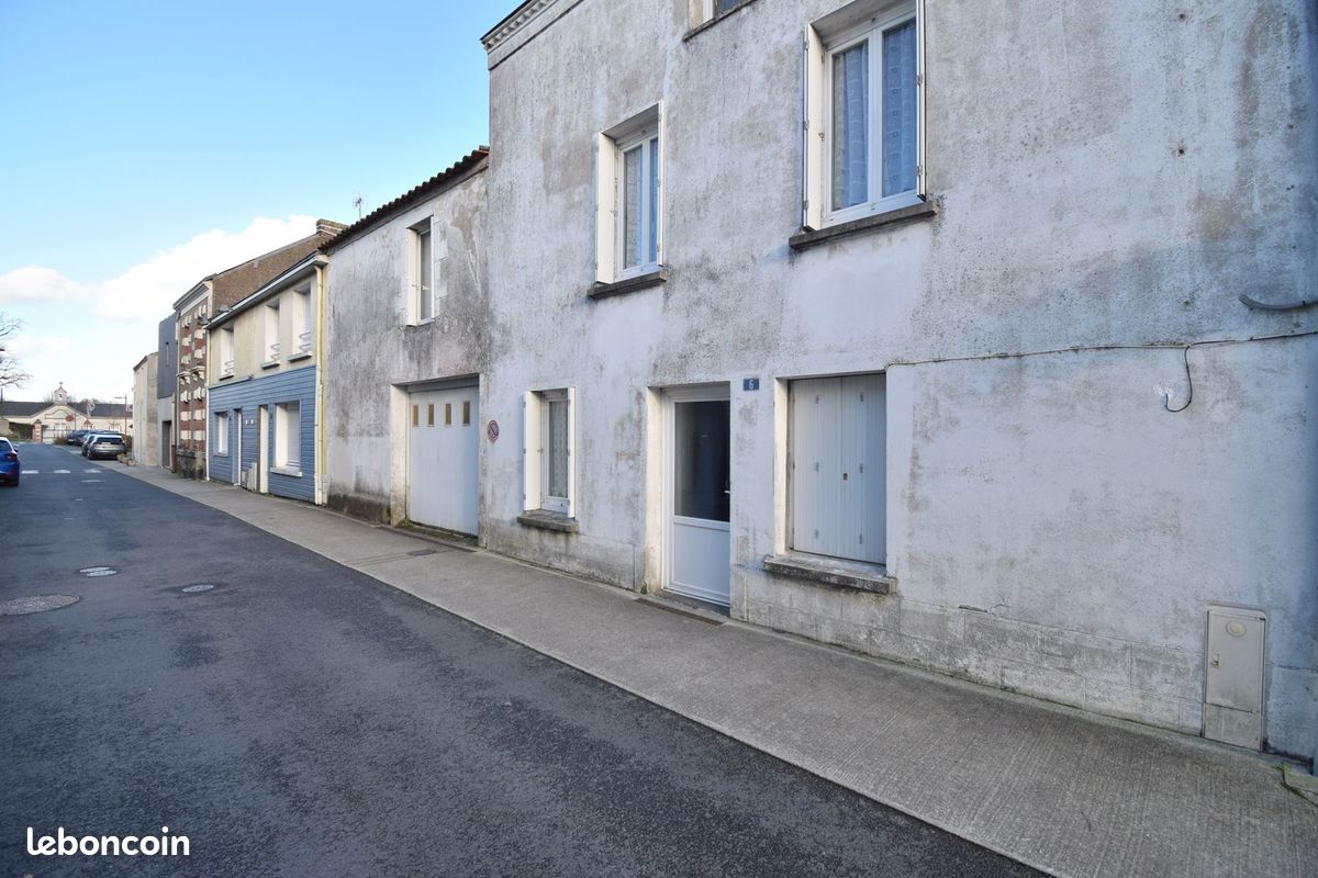Maison 5 pièces 111 m² · à Montbert · 111 m² · 168 800 €