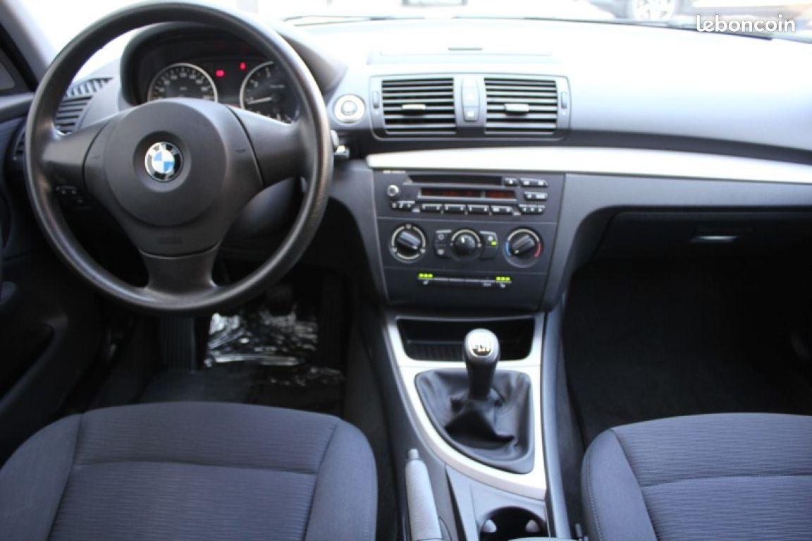 BMW Série 1 116i 122ch SIEGCHAUF/PARKSENSOR/JA/GAR12MOIS (image 9)