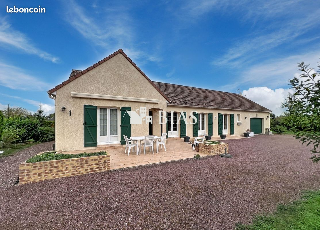 Maison 6 pièces 141 m² · à Mesnil-en-Ouche · 141 m² · 233 000 €