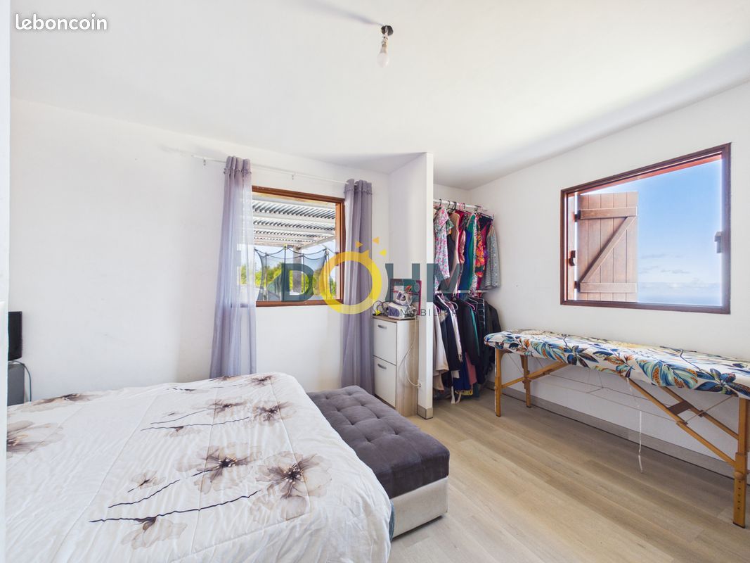 Maison 6 pièces 150 m² · à Saint-Leu · 150 m² · 200 000 €