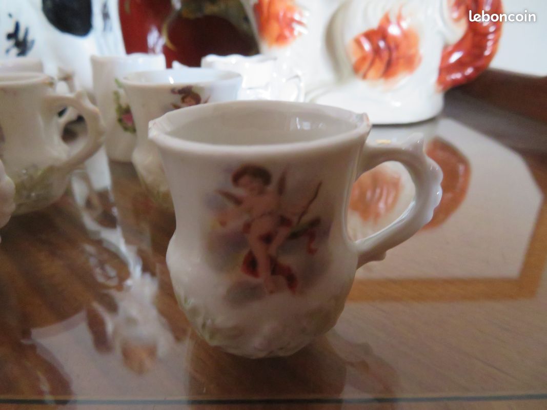 VINTAGE - Série de 11 anciennes petites tasses en biscuit peintes à la main (Début 1900) (image 4)