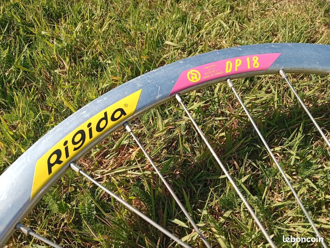 Rigida DP 18 Paire de roues vélo de course 10 vitesses NOS Rigida DP 18 Paire de roues vélo de course 10 vitesses NOS