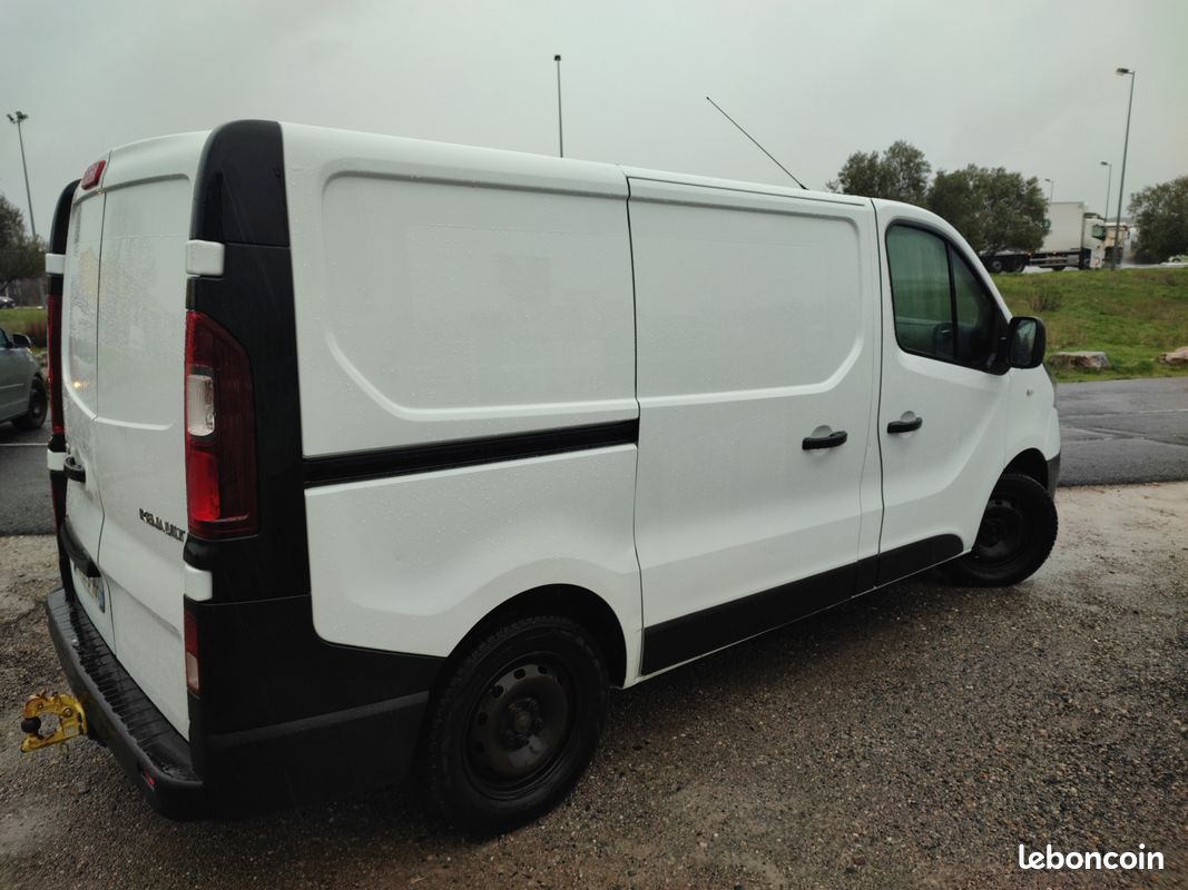 Renault trafic fourgon gn l1h1 1000 kg dci 95 e6 stopstart (image 3)