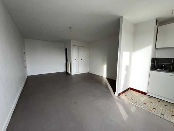 Appartement a louer  - 1 pièce(s) - 28 m2 - Surfyn